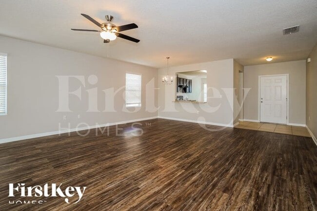 Photo - 2295 Sequoia Way