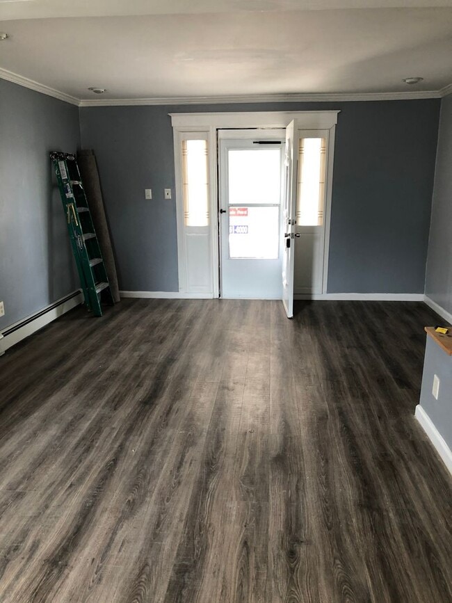 Photo - Gorgeous Home - Holmesburg