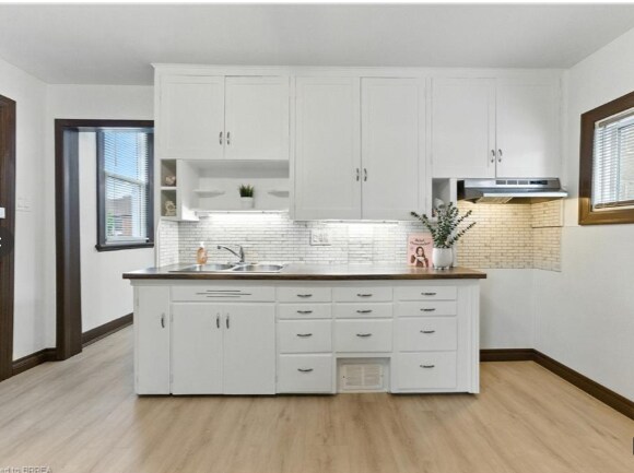 Photo - 39 Allenby Av