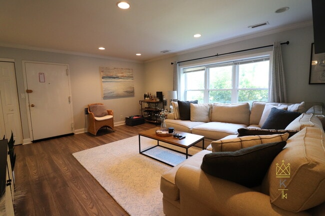 Photo - 176 Newton St Unit 1