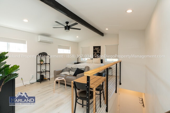 2831 Monroe Ave