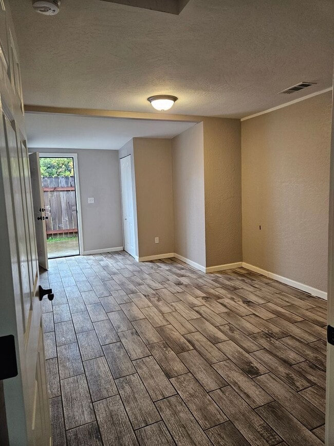 Photo - Residential/Commercial