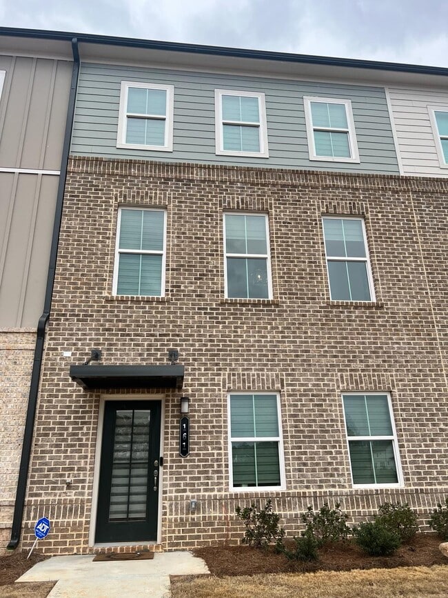 Photo - 161 Jameson Dr