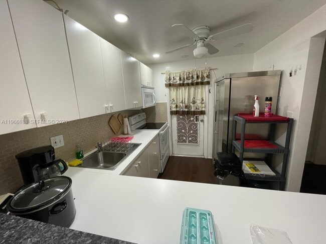 Photo - 1001 Hillcrest Ct Unidad 215