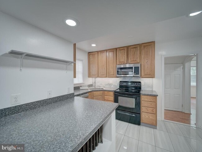 Photo - 6625 Harrison Ln