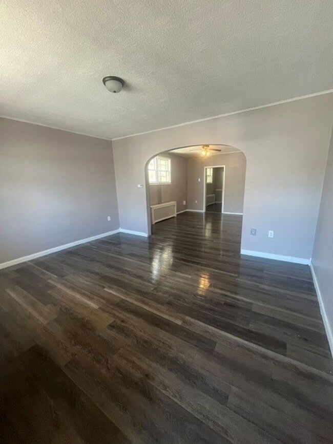 Photo - 4 Bedroom 1.5 Bath