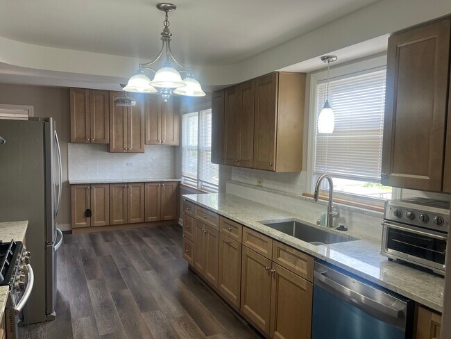 Photo - 6528 N Rockwell St Unit 2