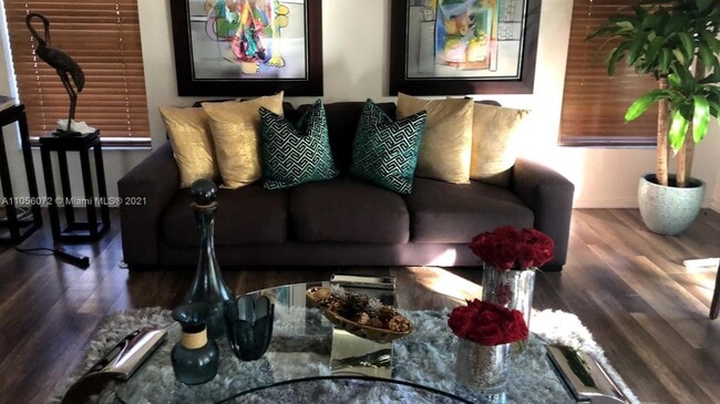 Photo - 2434 Adams St