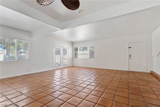 Photo - 908 Vegas Valley Dr