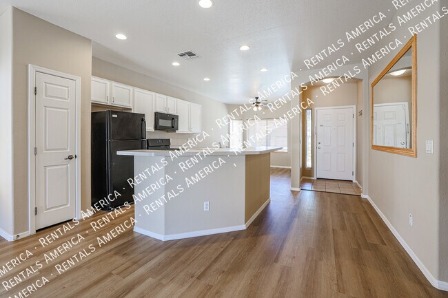 Photo - 11925 W Jefferson St