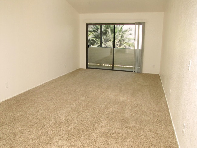 Photo - Lakeside Village