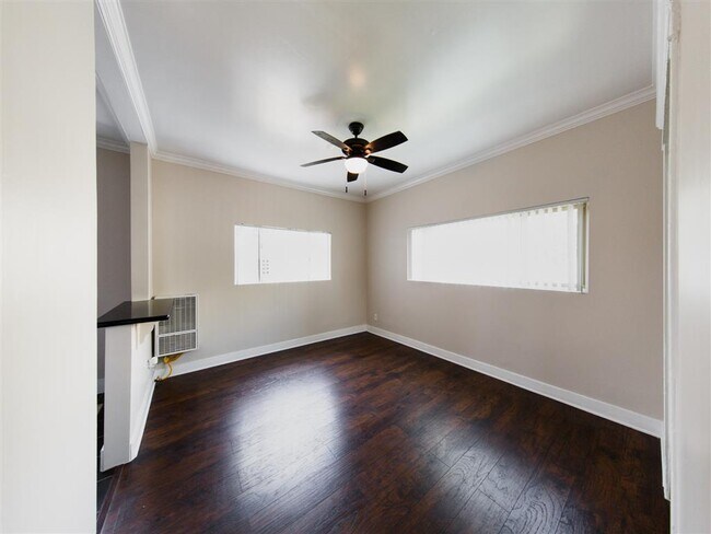 Photo - 4348 Lockwood