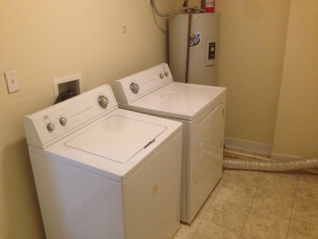 Photo - 1242 Parkwood Ave