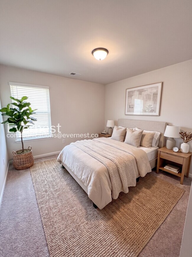 Photo - 742 Galveston Way