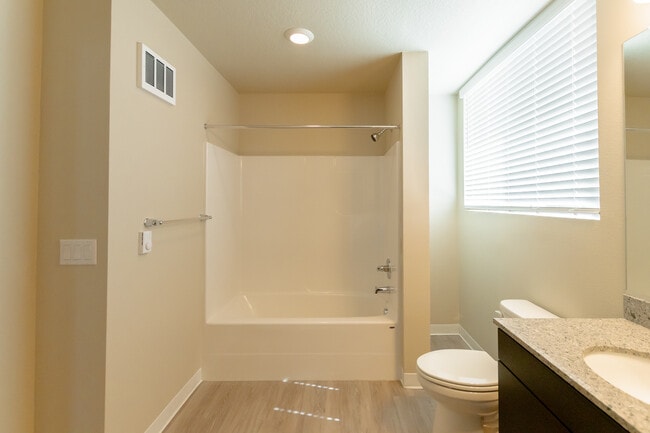 Photo - Lakemont Ridge