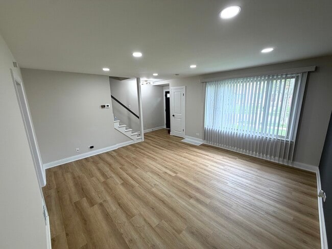 Photo - 430 Oak St