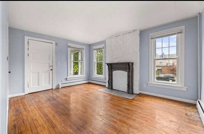 Photo - 619 Elmwood Ave Unit 2