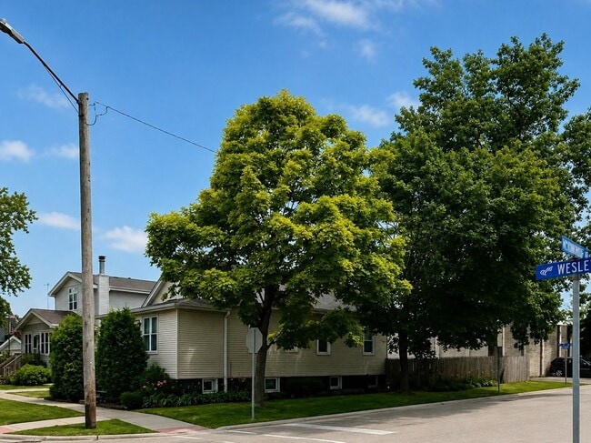 Photo - 4326 Wesley Terrace
