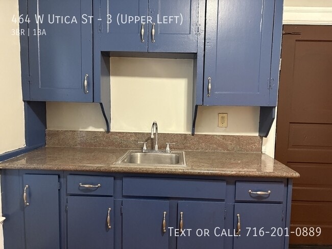 Building Photo - 464 W Utica St Unit 3 (Upper Left) Rental