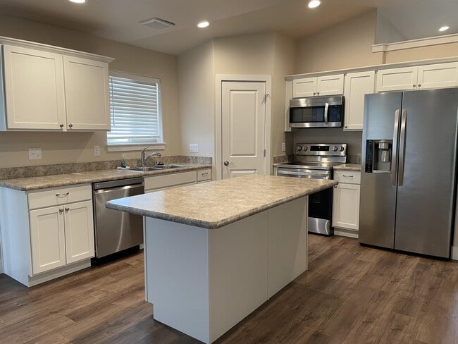 Photo - 1523 Rancho Vista Ave