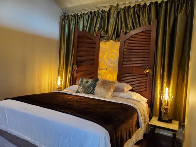 Photo - 128 S Cortez St