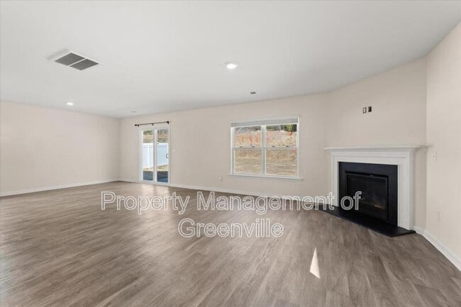 Photo - 926 Ashwood Wy