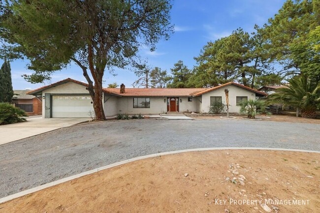 Photo - 5959 N Butler St