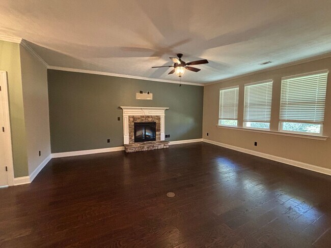 Photo - 237 Caroleton Dr