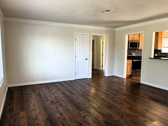 Photo - 2404-2406 7th [PRM: Henry] (2) Unit 2406 7th [PRM: Henry]