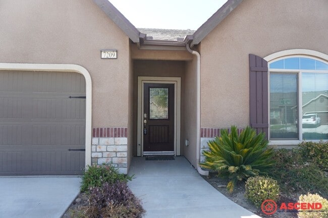Photo - 7209 Conduit St