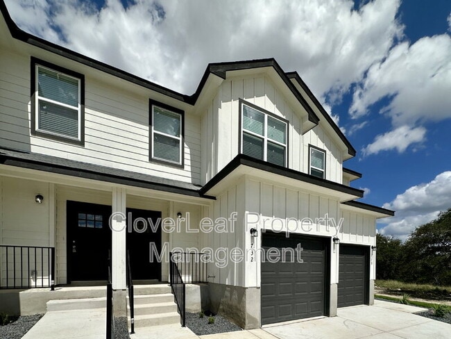 Building Photo - 732 Abigail Aly Rental