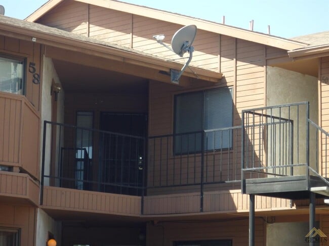 Building Photo - 4809 Hahn Ave