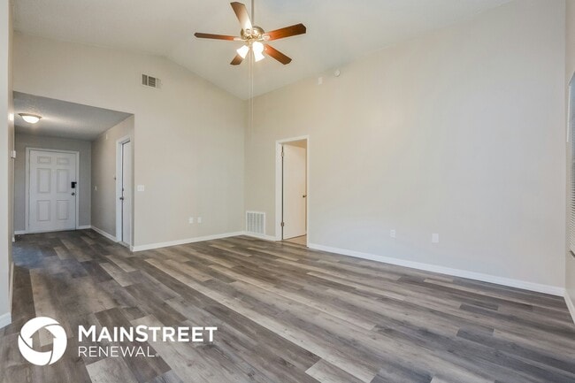 Photo - 1615 Sunburst Way