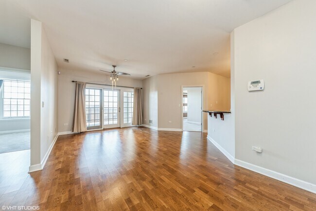 Photo - 50 N Plum Grove Rd Unit 501E