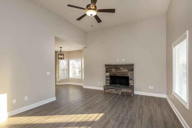 Photo - 80 Emmette Dr