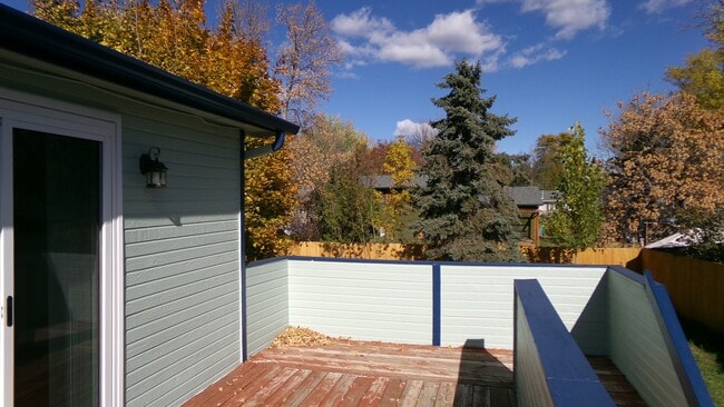 Photo - 924 Queens Ct