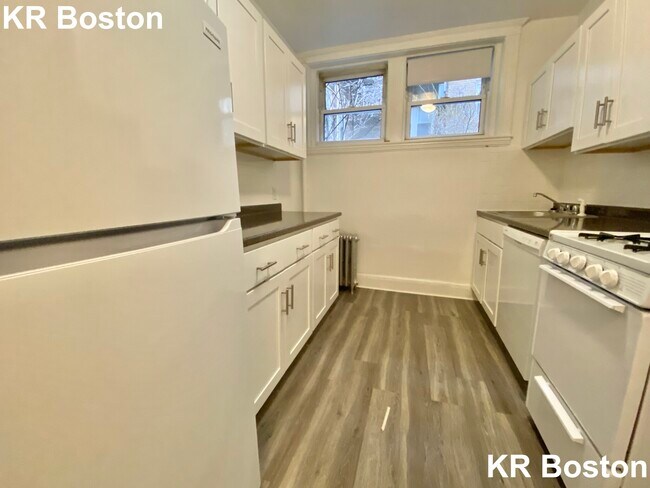 Photo - 1662 Commonwealth Ave Unidad #12