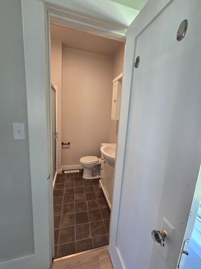 Photo - 613 7th Ave