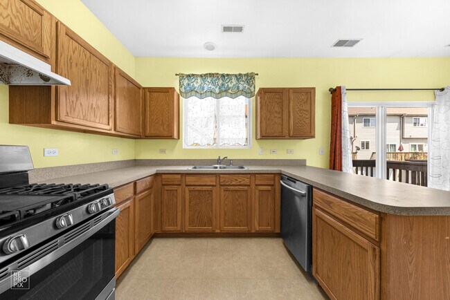 Photo - 959 Ellsworth Dr