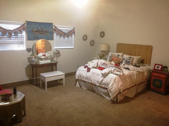 Photo - 311 E 38th St