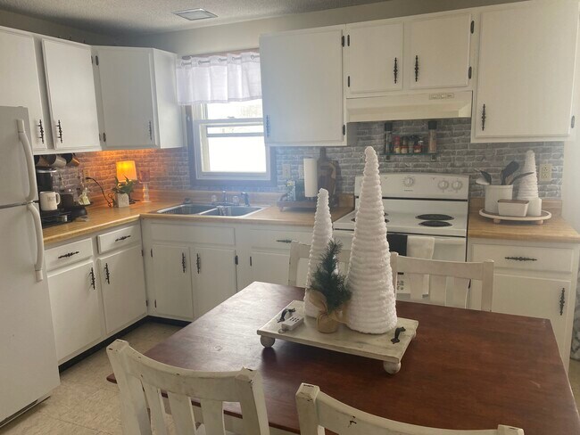 Photo - 6 McNally Terrace Unit 5