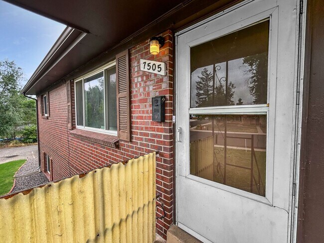 Photo - $0 DEPOSIT OPTION. 2 BED 1 BATH IN SOUTH W... Unit 7505