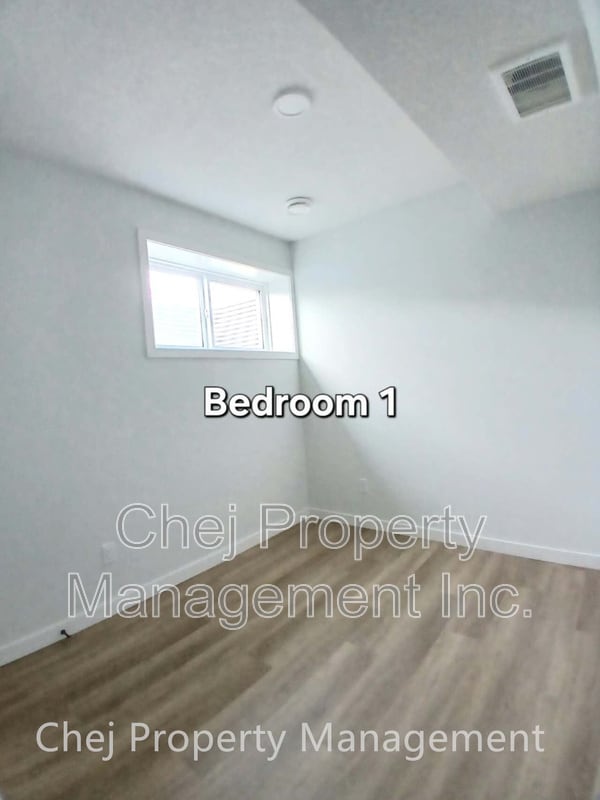 Photo - 16519-16520 20 Ave SW Unit Lower