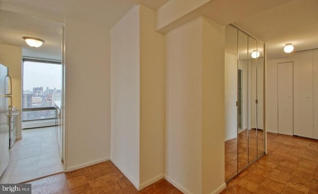 Photo - 200 Locust St Unidad 28AN