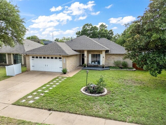 Photo - 505 Eaglecreek Dr