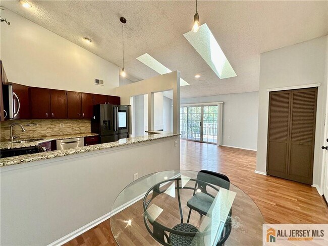 Photo - 111 Lindsey Ct Unit 3416