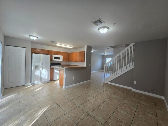 Photo - 5447 SW 41st St Townhome