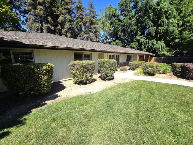 Photo - Immaculate 5 Bedroom 2.5 Bath Home Near Visalia Country Club