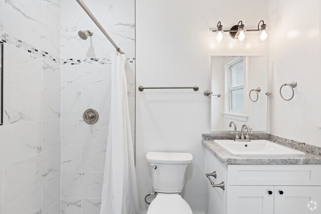 Bathroom - 1 BR, 1BA - 650 SF - Villa De Buenavista Apartments