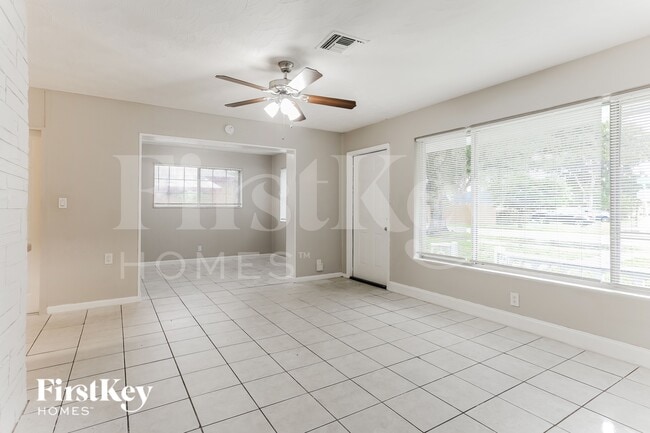 Photo - 2322 N 28th Ave